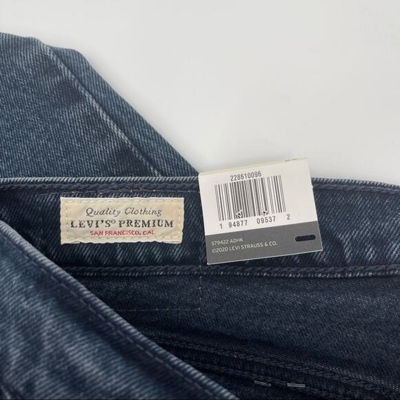 LEVI’S Wedgie Denim Jeans High Rise Tapered Leg Raw Hem Crop 99% Cotton NWT SZ29 - Picture 6 of 16